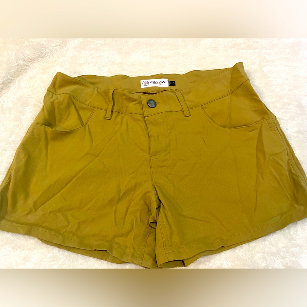 Women’s medium flylow shorts, quick dry khaki